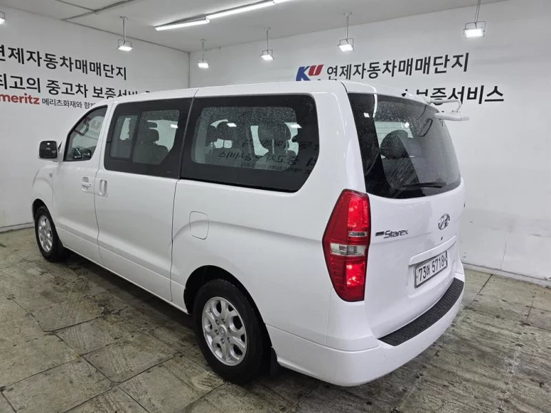 Hyundai Grand Starex