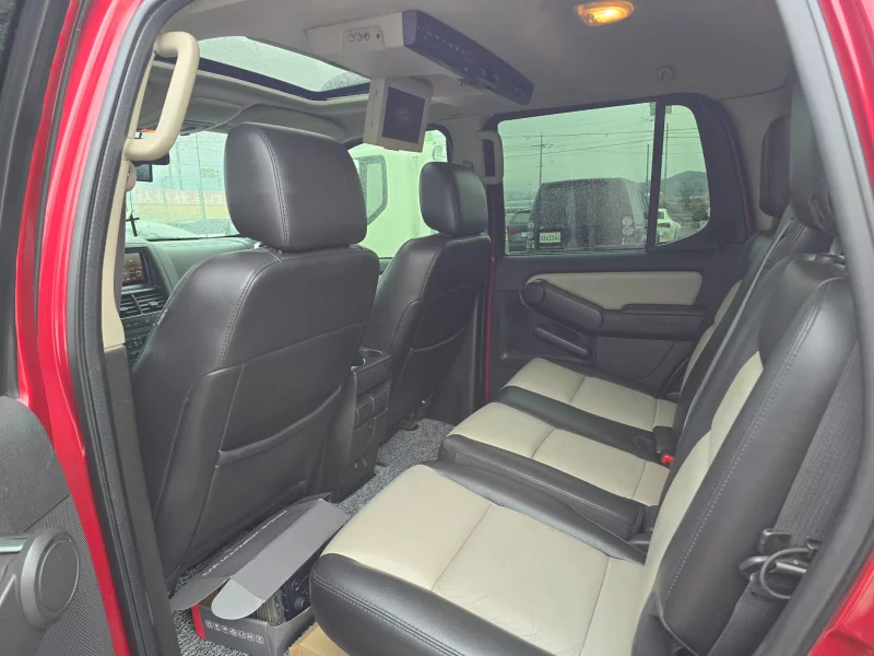 Ford Explorer Spot Trac