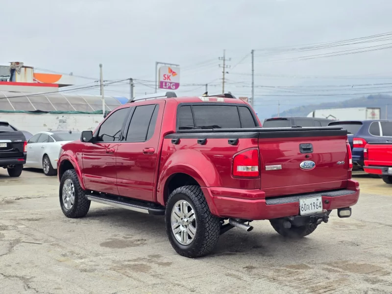 Ford Explorer Spot Trac