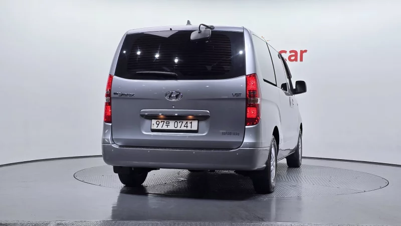 Hyundai Grand Starex