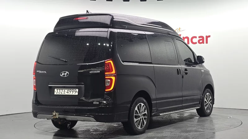 Hyundai Grand Starex