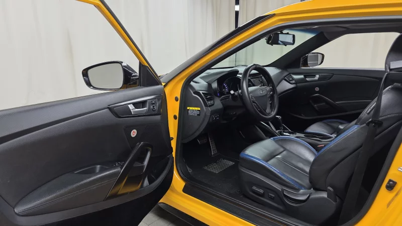 Hyundai Veloster