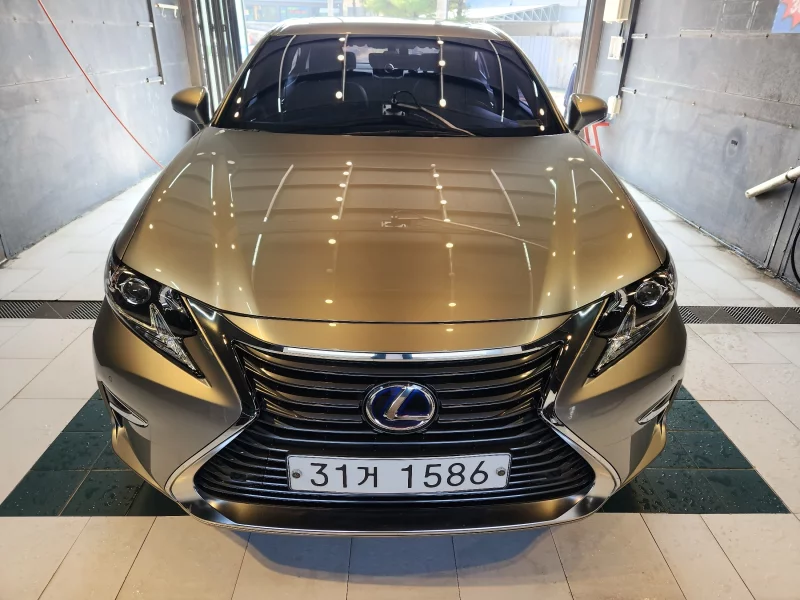 Lexus ES300h