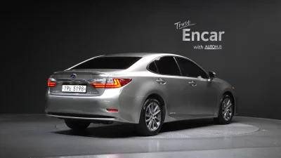 Lexus ES300h