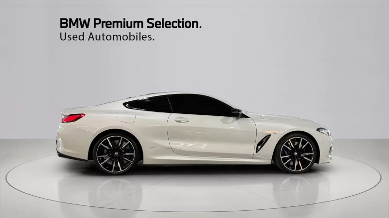 BMW 8-Series