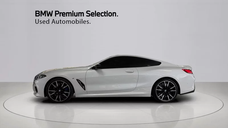 BMW 8-Series