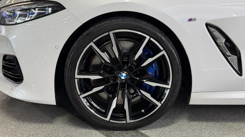BMW 8-Series