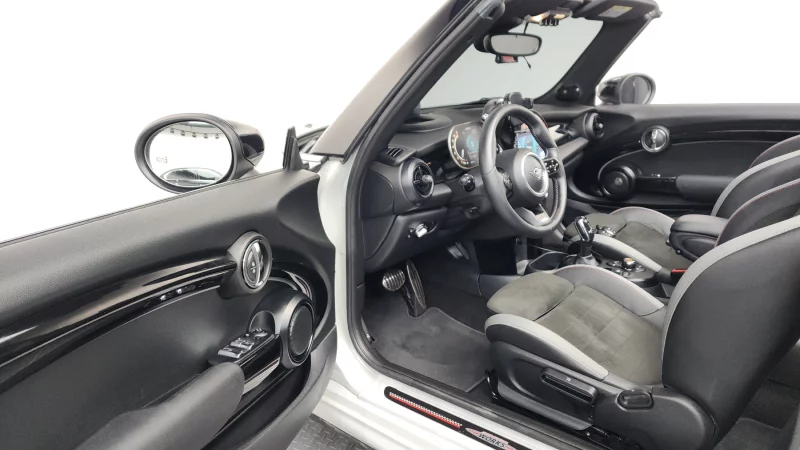 MINI Cooper Convertible