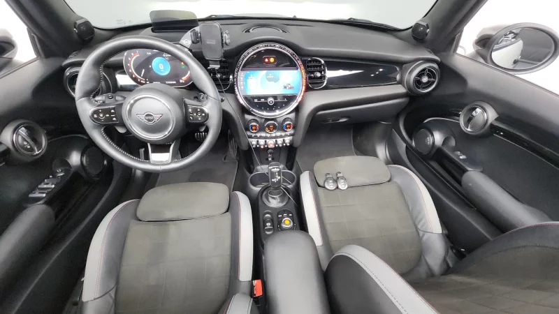 MINI Cooper Convertible