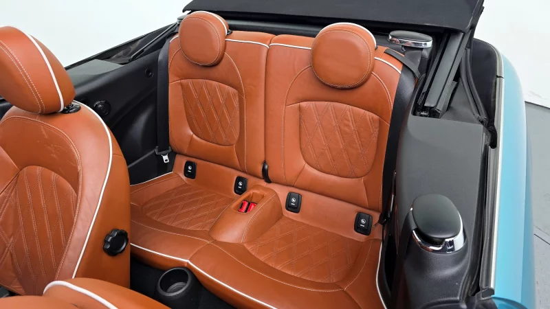 MINI Cooper Convertible