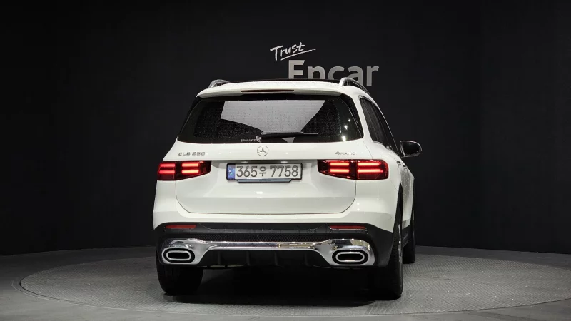 Mercedes-Benz GLB-Class