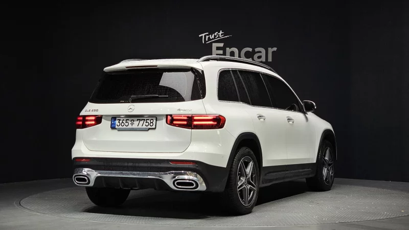 Mercedes-Benz GLB-Class