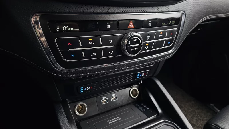 SsangYong Rexton Sports Khan