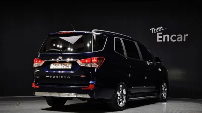 SsangYong Korando Turismo