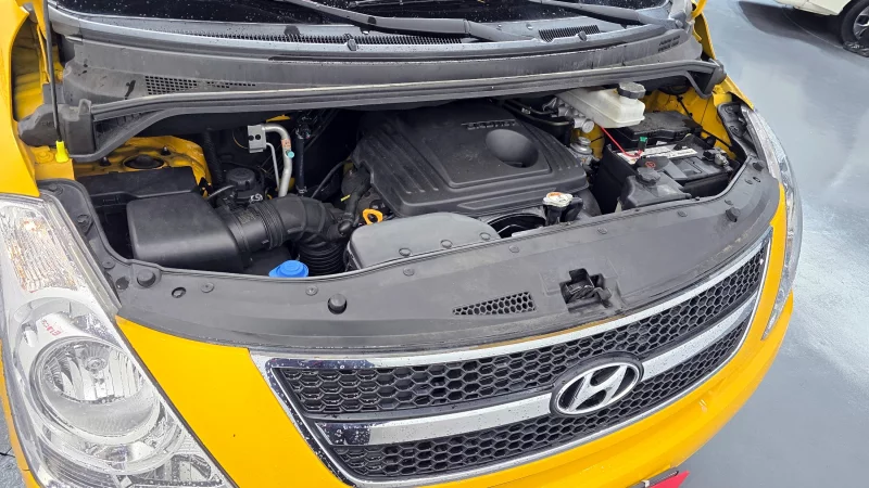 Hyundai Grand Starex