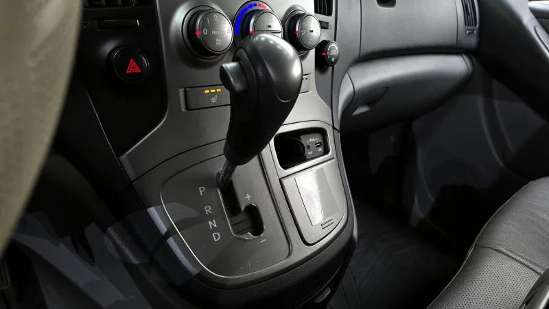 Hyundai Grand Starex