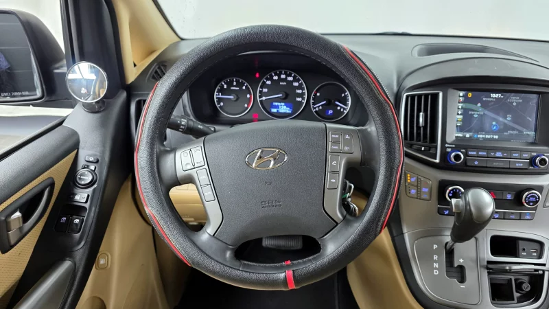 Hyundai Grand Starex