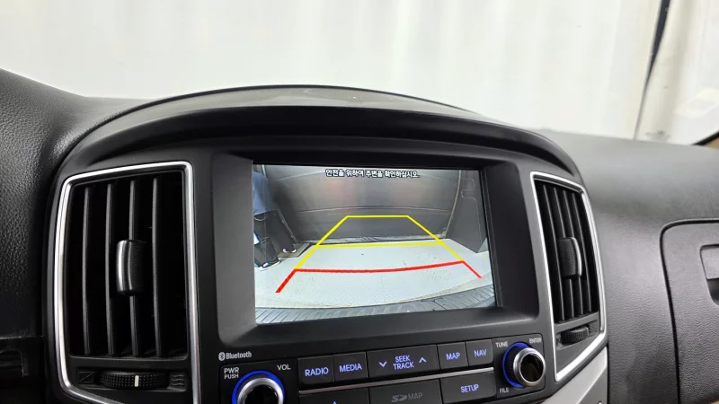 Hyundai Grand Starex