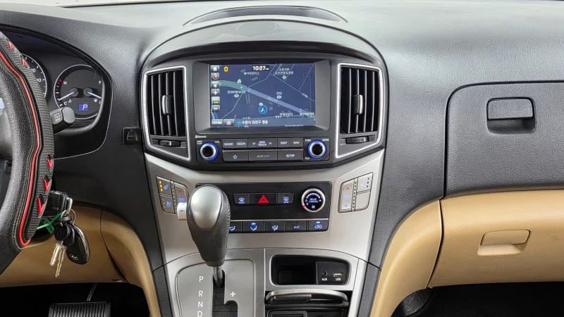 Hyundai Grand Starex