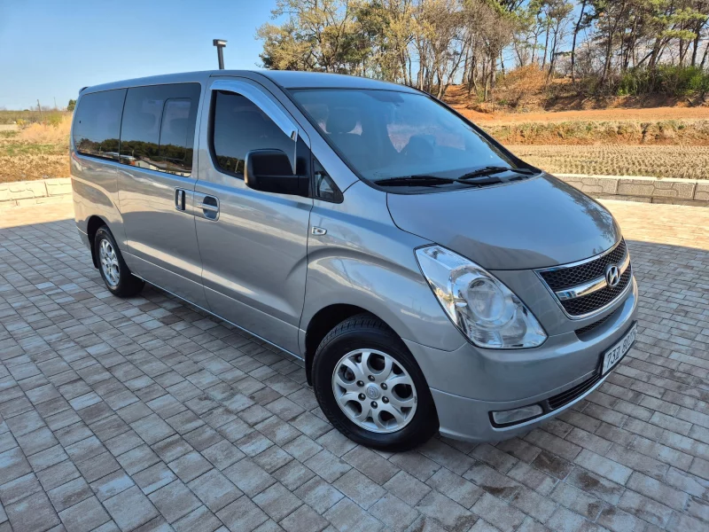 Hyundai Grand Starex