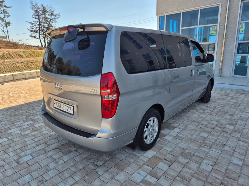 Hyundai Grand Starex