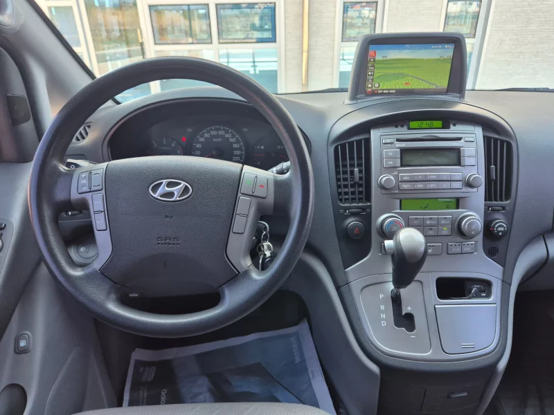 Hyundai Grand Starex