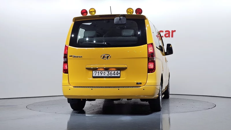 Hyundai Grand Starex