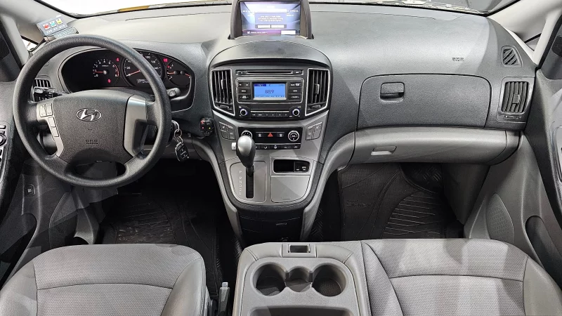 Hyundai Grand Starex