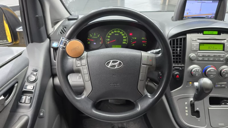 Hyundai Grand Starex