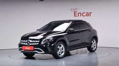 Mercedes-Benz GLA-Class