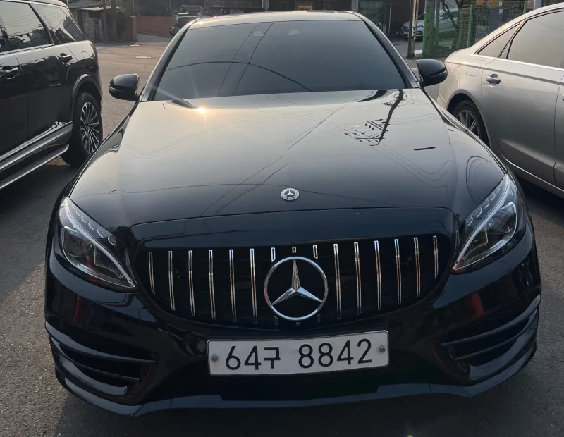 Mercedes-Benz C-Class