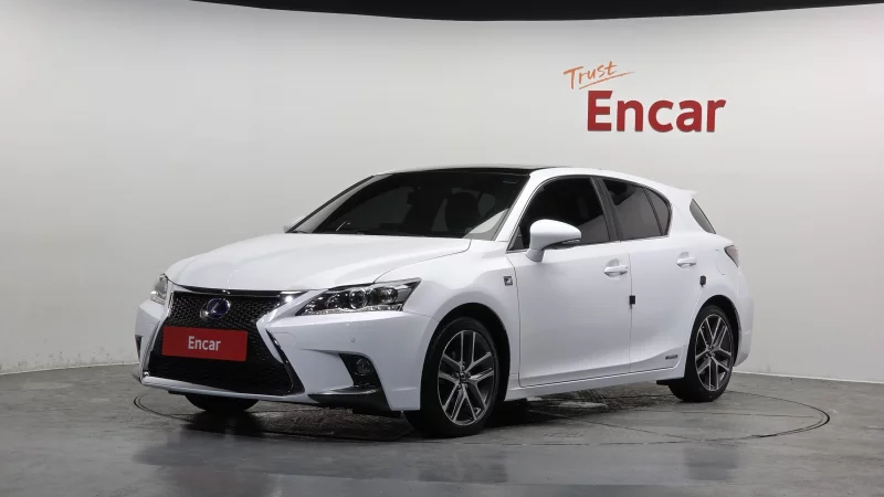 Lexus CT200h