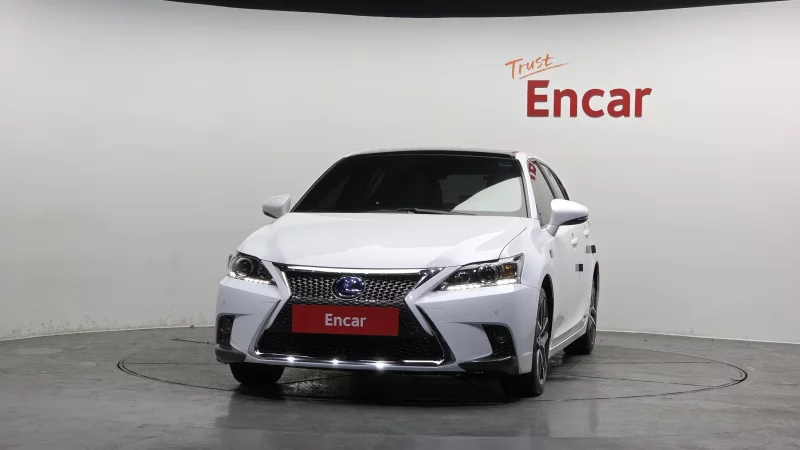 Lexus CT200h