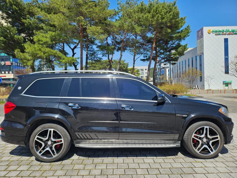 Mercedes-Benz GL-Class