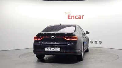 Renault SM6