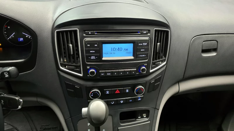 Hyundai Grand Starex
