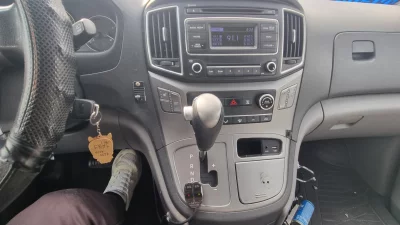 Hyundai Grand Starex