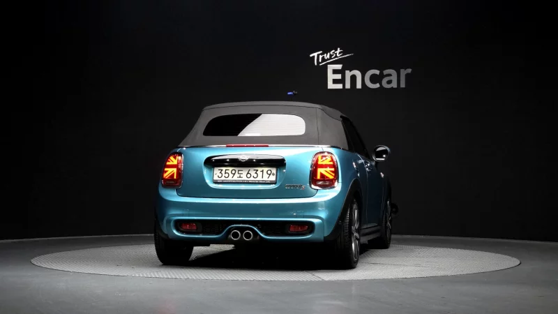 MINI Cooper Convertible