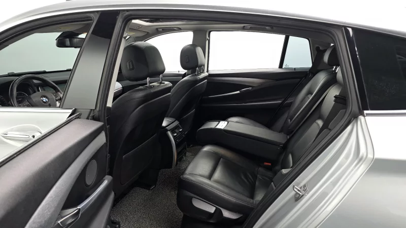 BMW 5-Series Gran Turismo