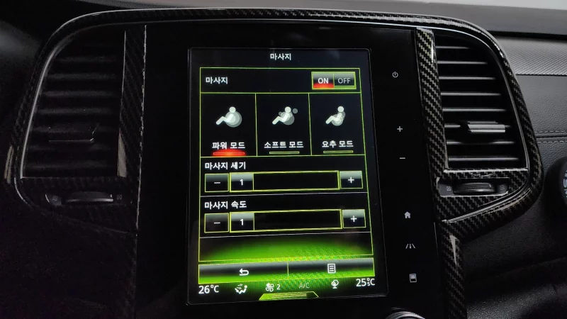Renault SM6