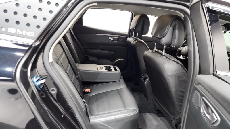 Renault SM6