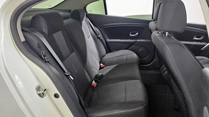 Renault SM3