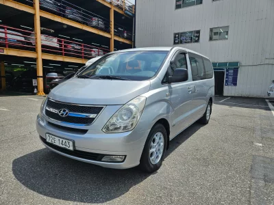 Hyundai Grand Starex