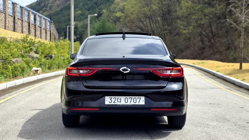 Renault SM6