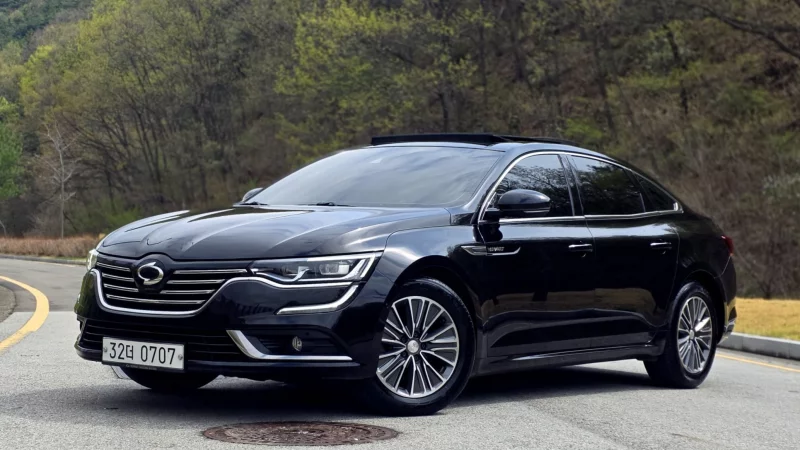 Renault SM6