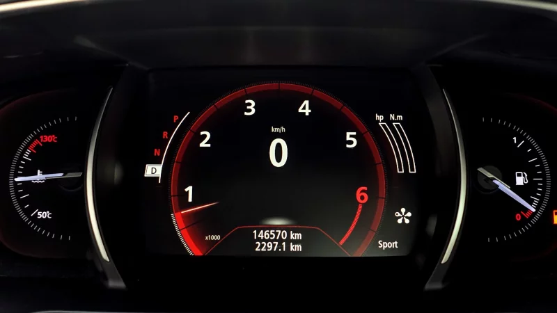 Renault SM6