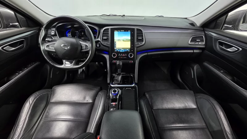 Renault SM6