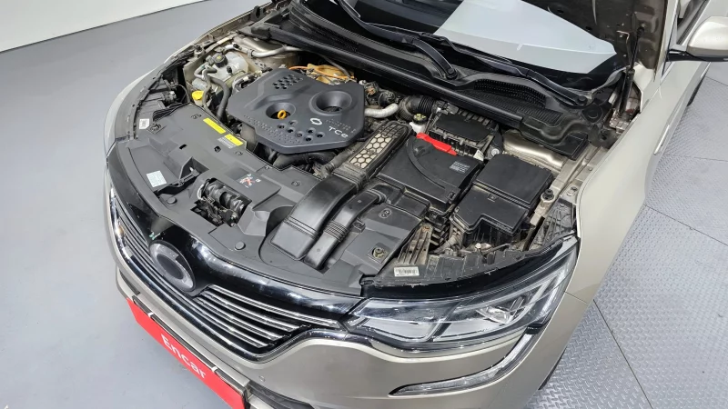 Renault SM6