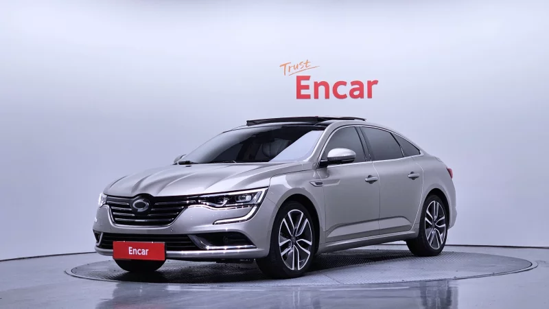 Renault SM6