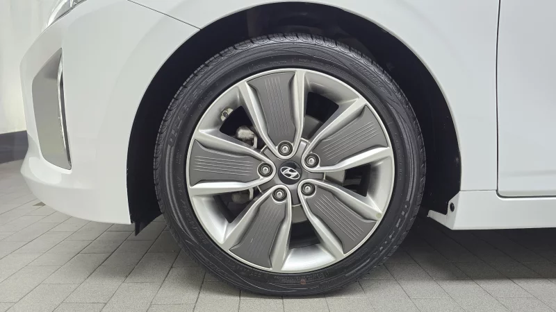 Hyundai Ioniq